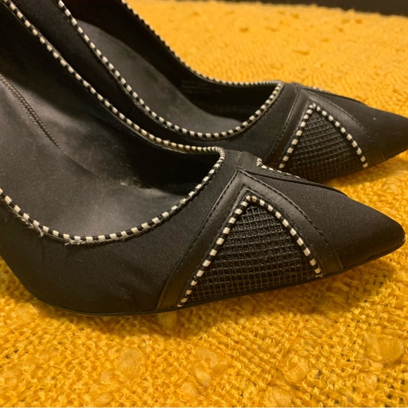 GX by Gwen Stephanie High Heels 🔥 - Picture 3 of 7